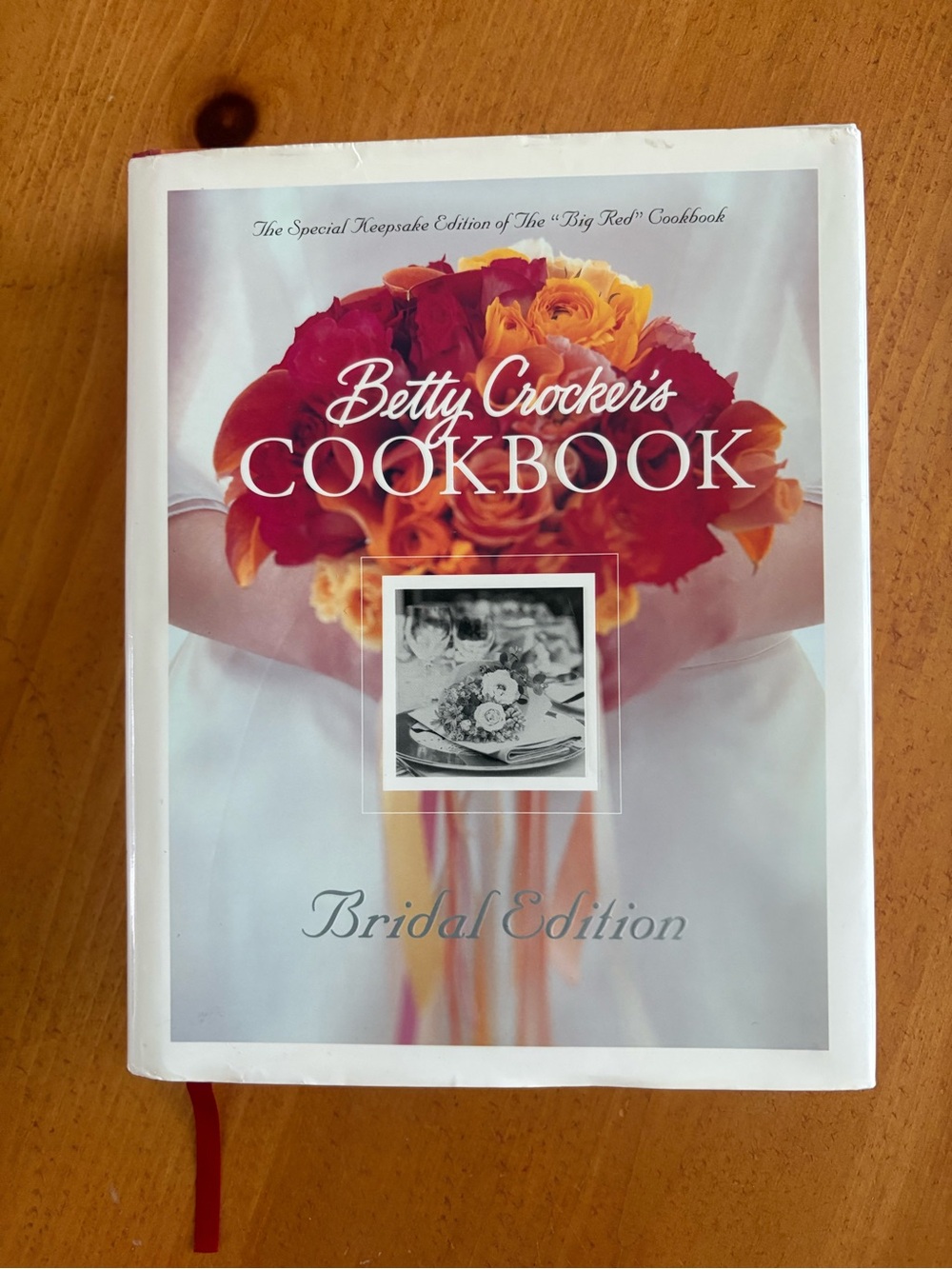 Betty Crocker’s Cookbook Bridal Edition, Hardcover, 576 pages